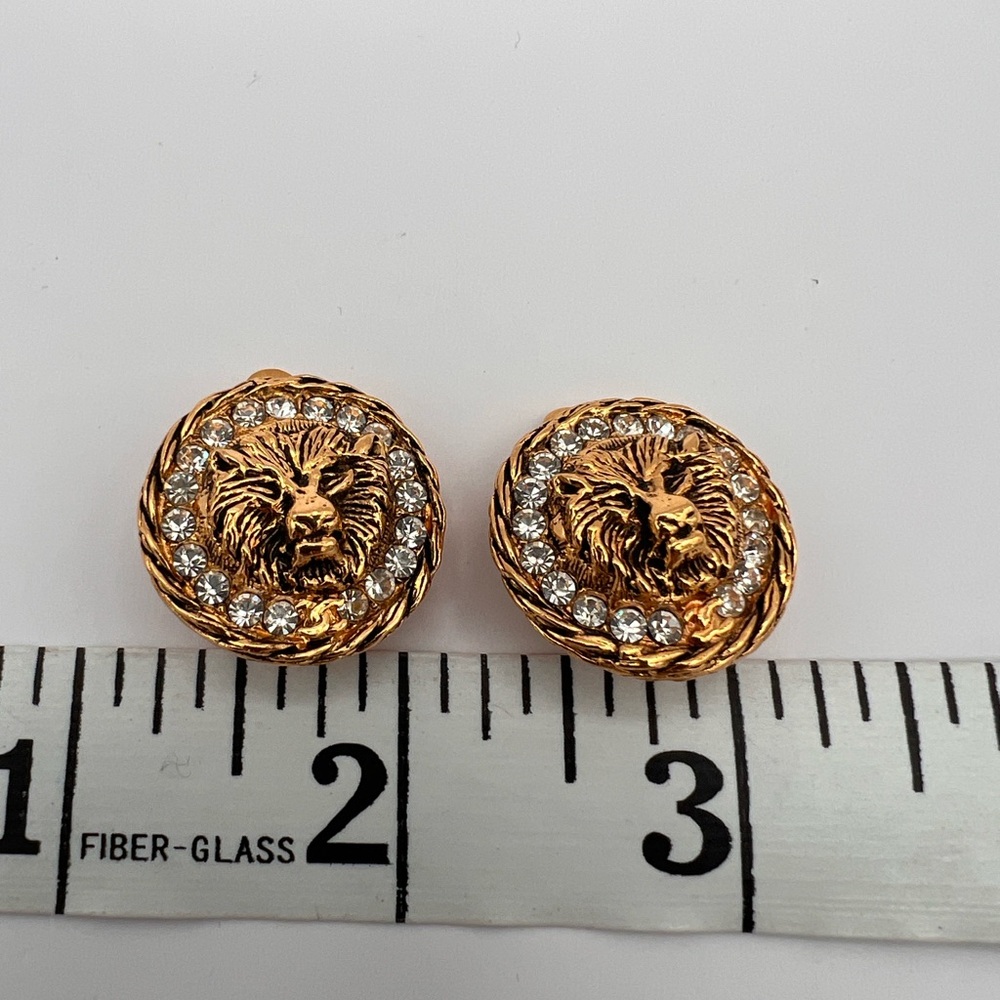 CHANEL Vintage Lion Head Rhinestone Clip Earrings in Box - Picture 10 of 13